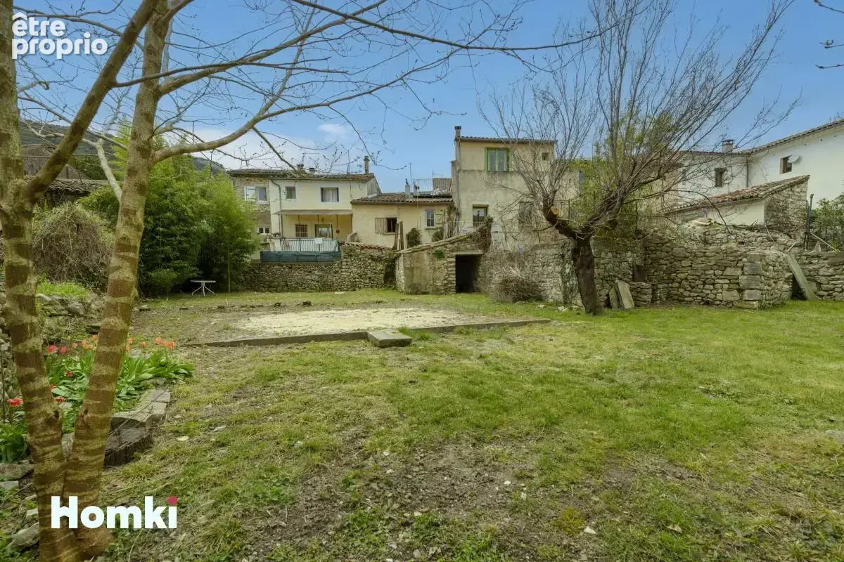 Immeuble de 168m² avec terrain, garages et dépendances sur Saint-Hippolyte-du-Fort - photo 23