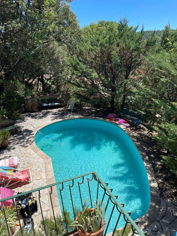 Maison à VILLECROZE