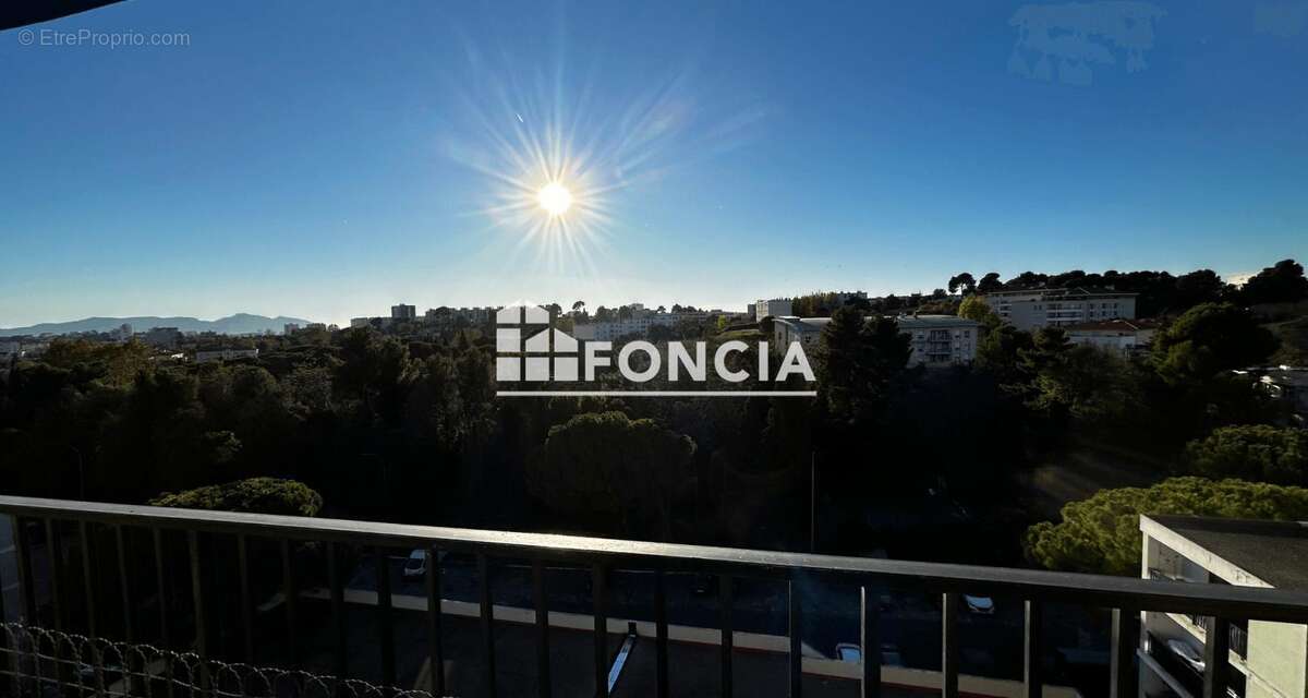 Appartement à MARSEILLE-13E