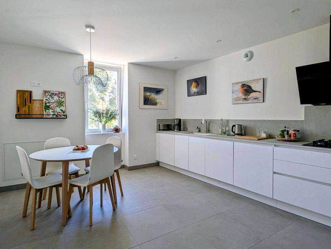 Maison Marignac Laspeyres 348 m2 avec jardin et dépendance - photo 3