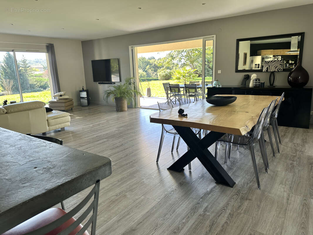 Maison à LA FOUILLOUSE