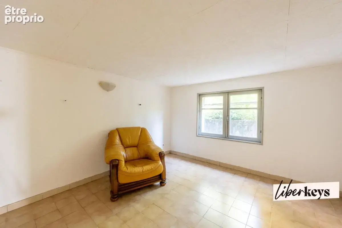 Au calme absolu et dans un parc arboré, propriété 2 habitations et dépendances - photo 11