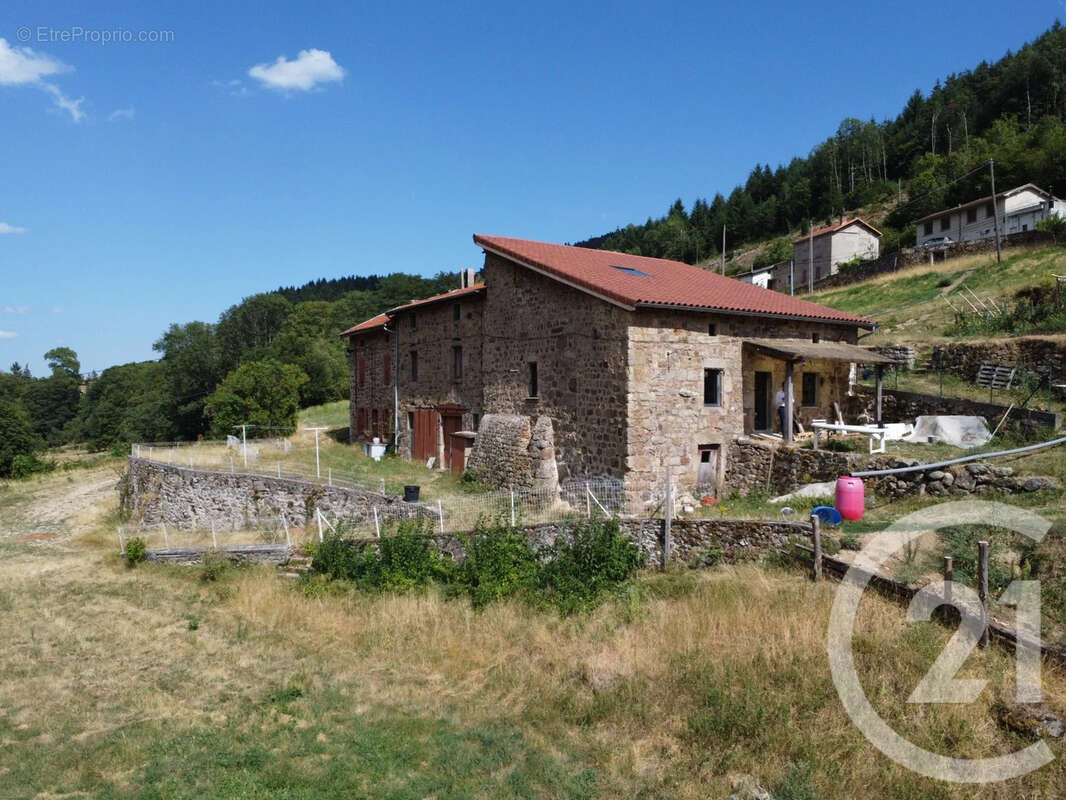 Maison 150 m² à Vocance  - photo 2