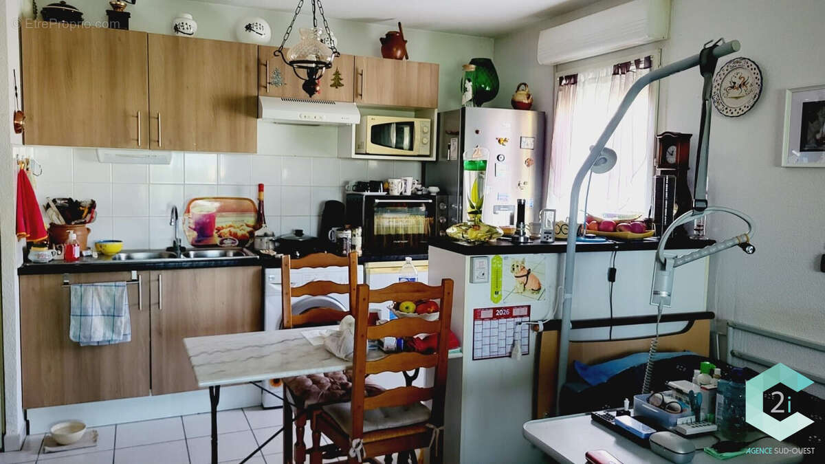 Appartement à CAZERES