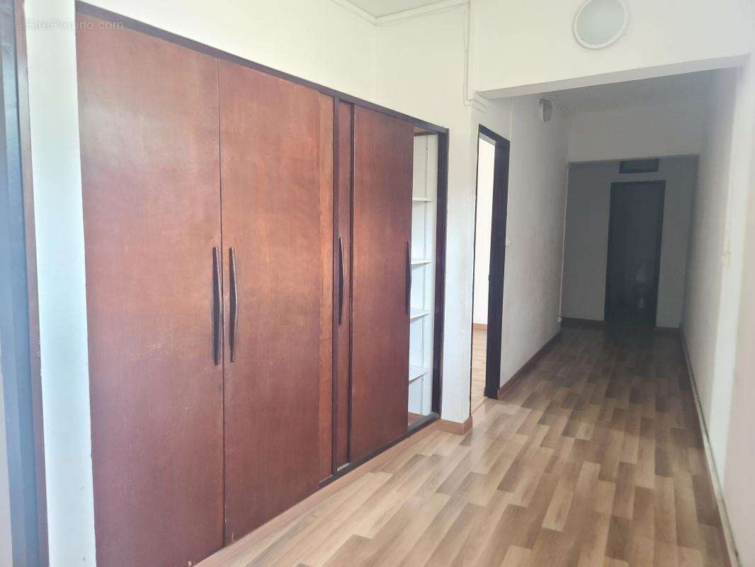 Appartement à SAINT-DENIS