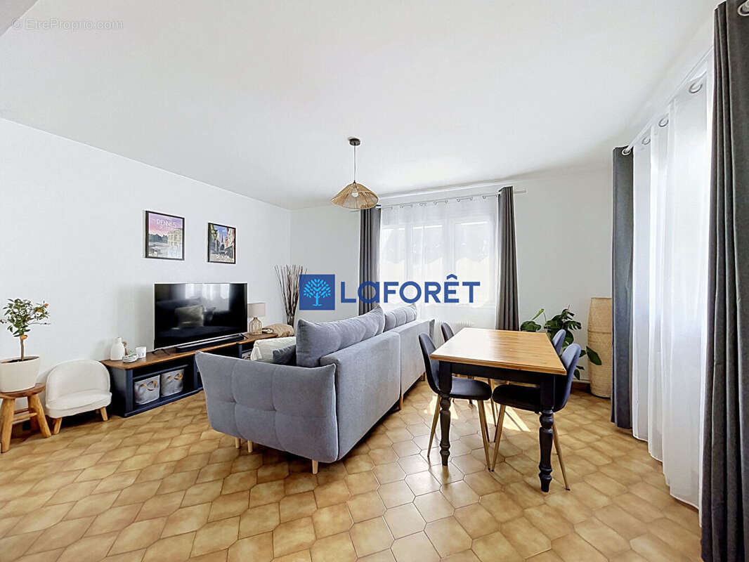 Immeuble Sotteville-lès-Rouen 9 pièces 140 m2 - photo 2