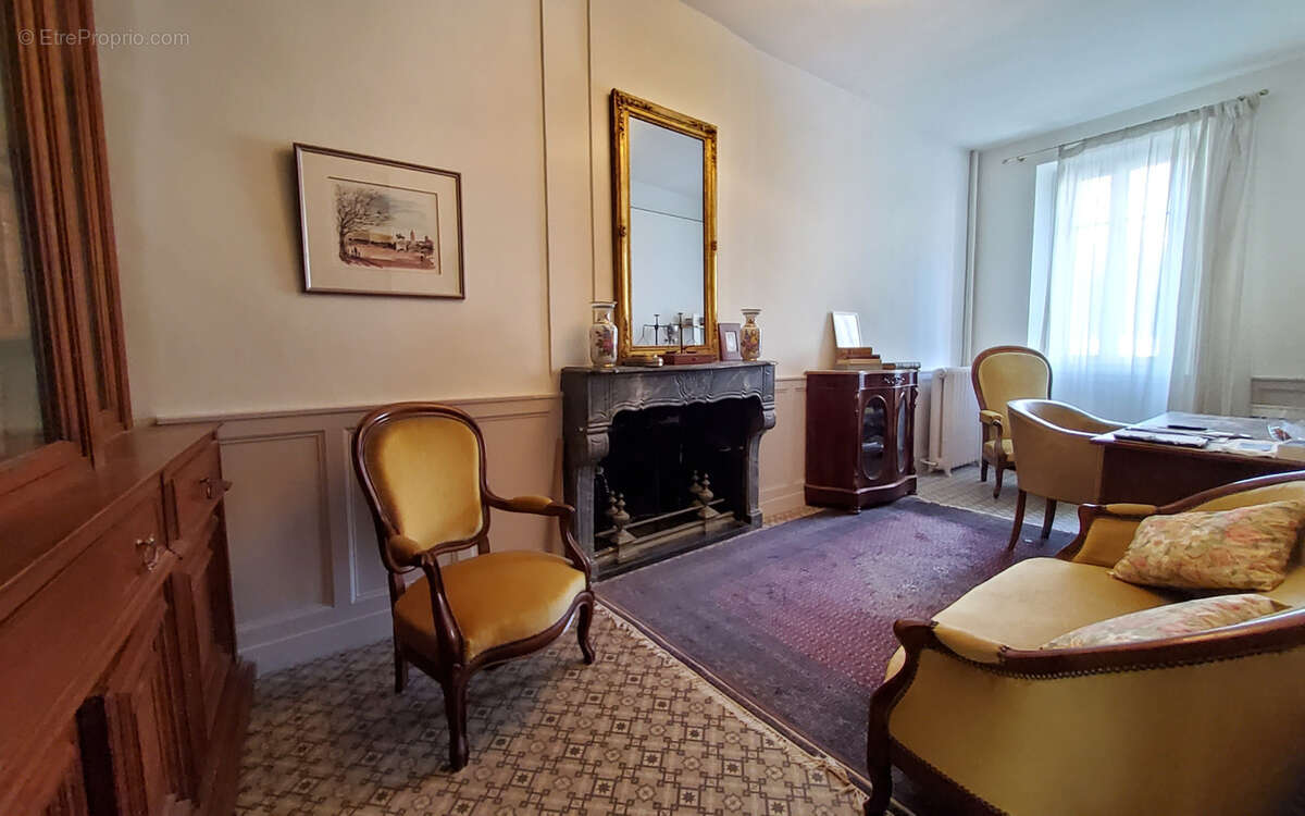 Maison à PUGET-VILLE