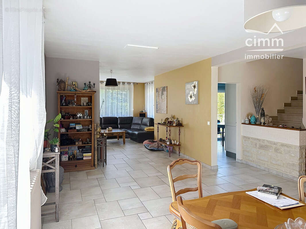 Maison à VILLEMANDEUR