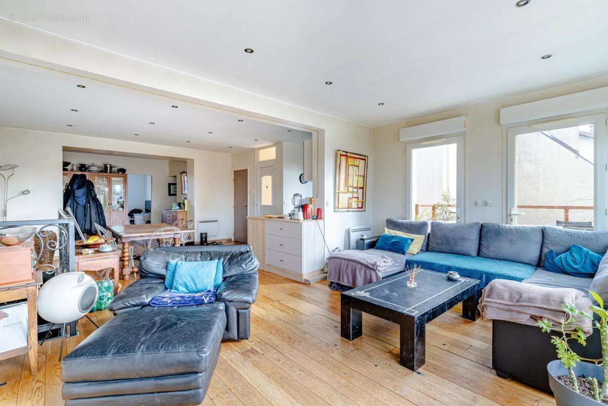 Maison à SAINT-GRATIEN