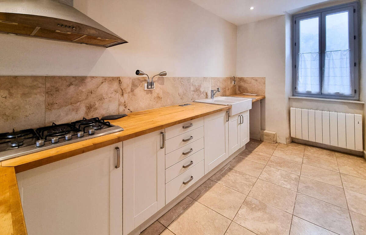 20251001114124 - Maison à ALAIGNE