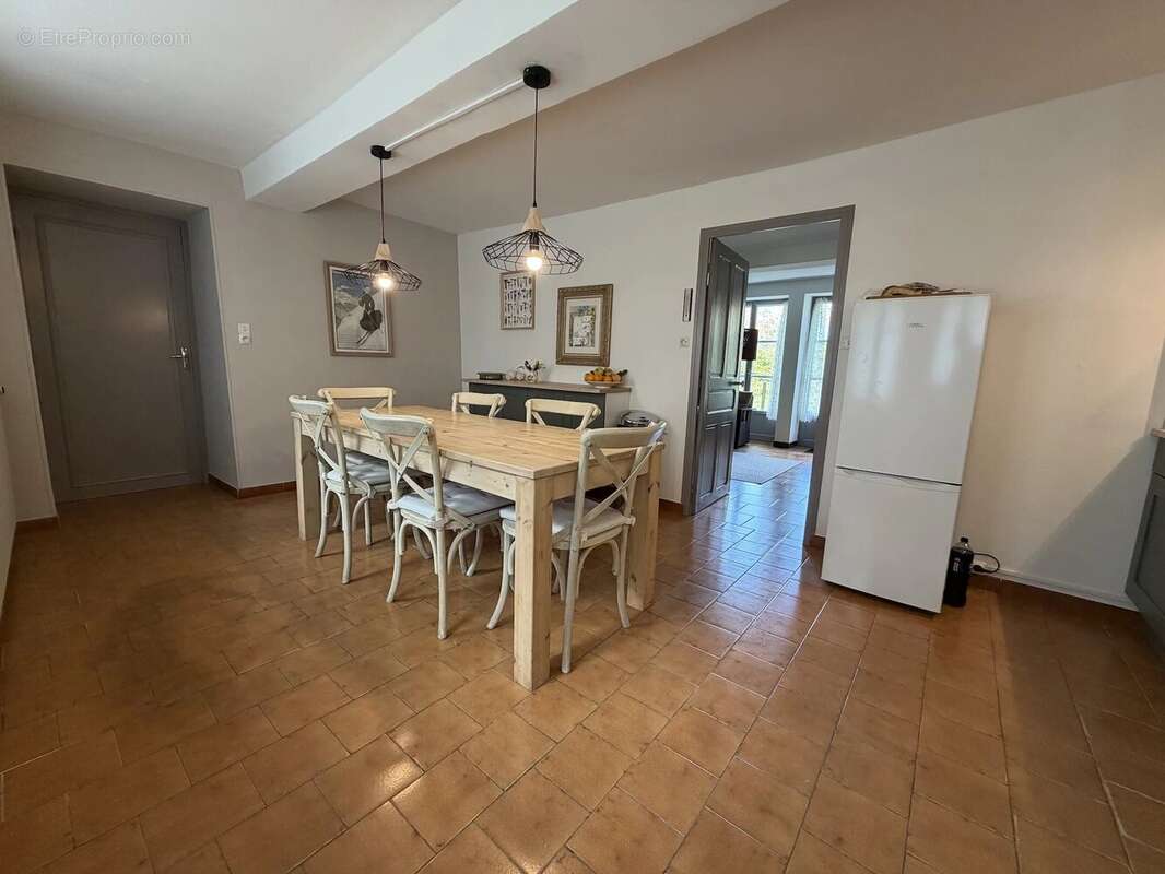 Maison à LUCENAY-L'EVEQUE