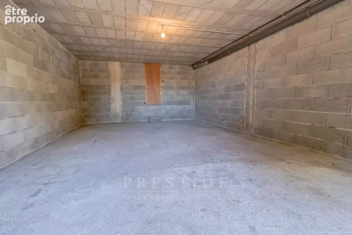 ANTIBES,  maison jumelée 3 chambres, garage, cave et 2 parkings - photo 11