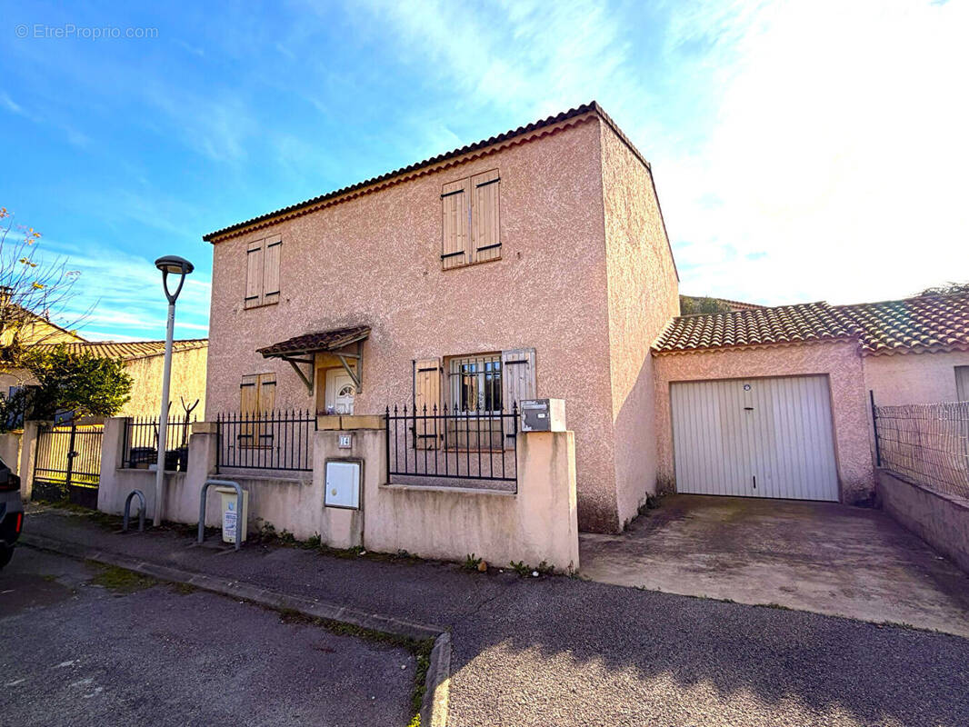 Maison à ROCHEFORT-DU-GARD