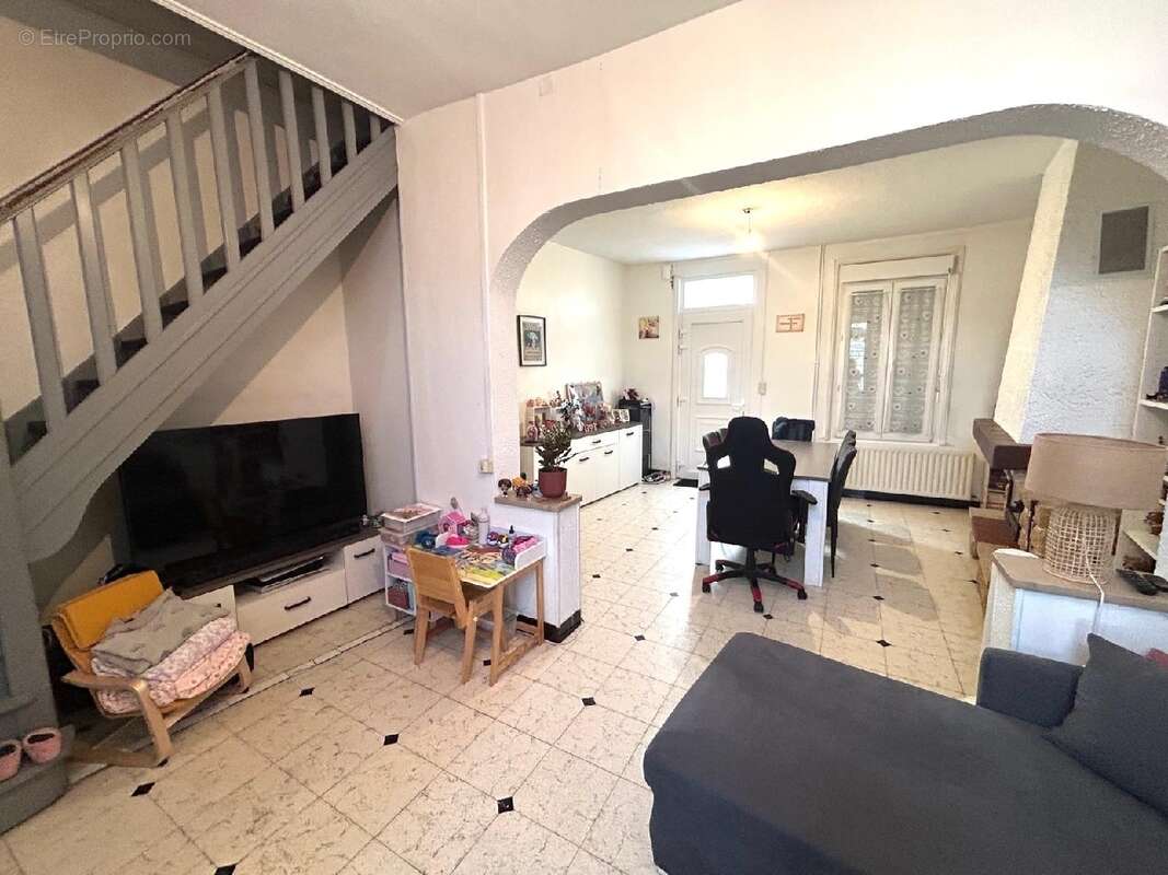 Maison 103 m² à Bruay-La-Buissiere  - photo 2