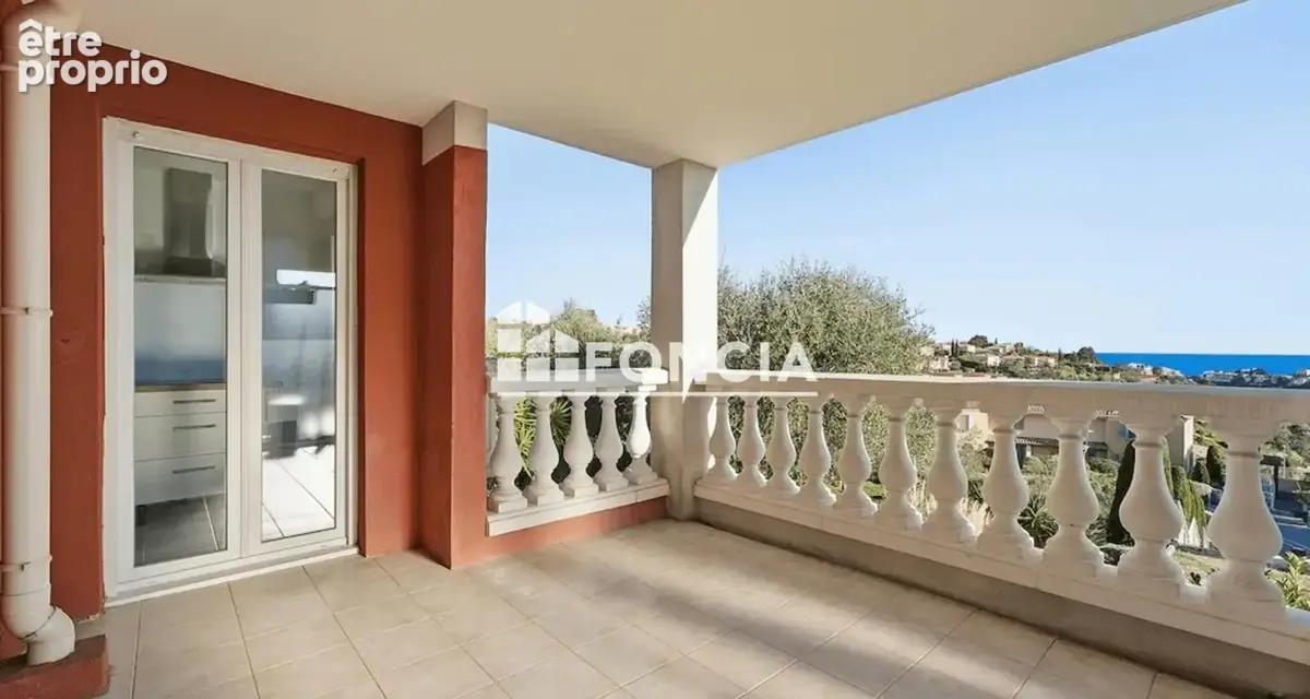 NICE OUEST – Quartier Saint-Antoine / Bellet — Appartement 3 pièces 67 m² avec vue mer, terrasse et garage - Piscine - photo 2
