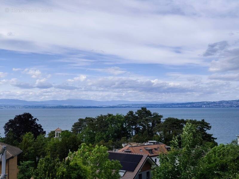 Appartement à EVIAN-LES-BAINS