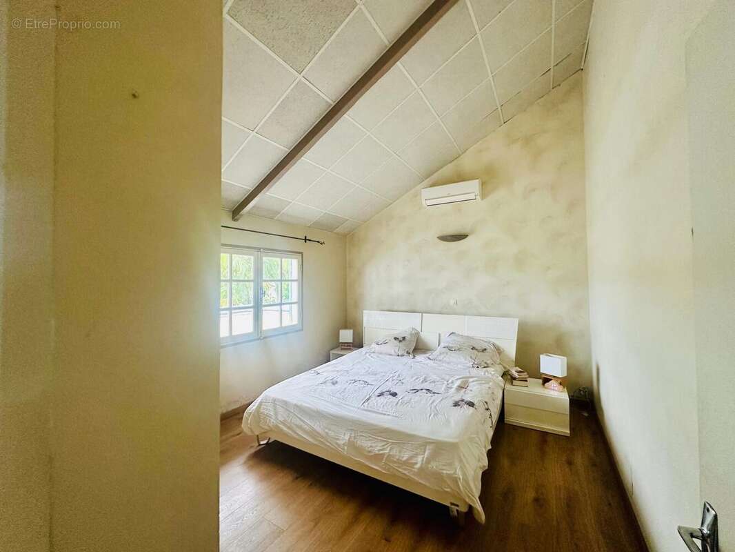 Photo 9 - Maison à SAINT-DENIS