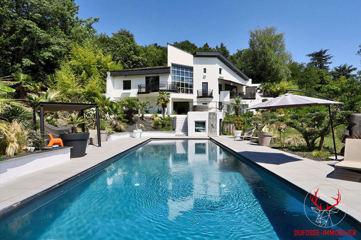 Villa d'architecte 305 m² 4 suites Piscine - photo 2
