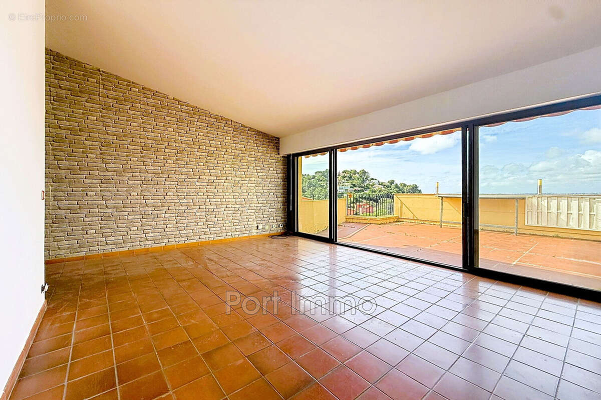 Appartement à CAGNES-SUR-MER