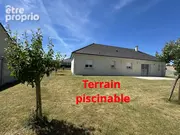 Terrain clôturé de 791m2 - Piscinable - Maison à PARS-LES-ROMILLY