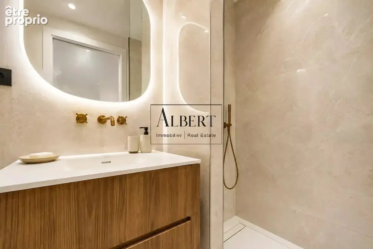 Cannes Centre – Appartement 3 Pièces d’Exception Entièrement Rénové - photo 11