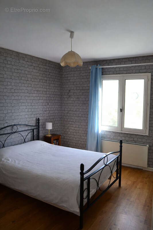 Maison à SAINT-BARTHELEMY-DE-VALS