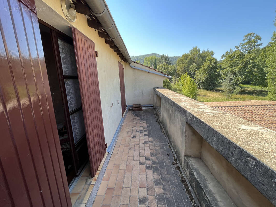 Maison à MALAUCENE