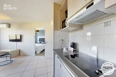 Appartement à SAINT-JEAN-D'ILLAC