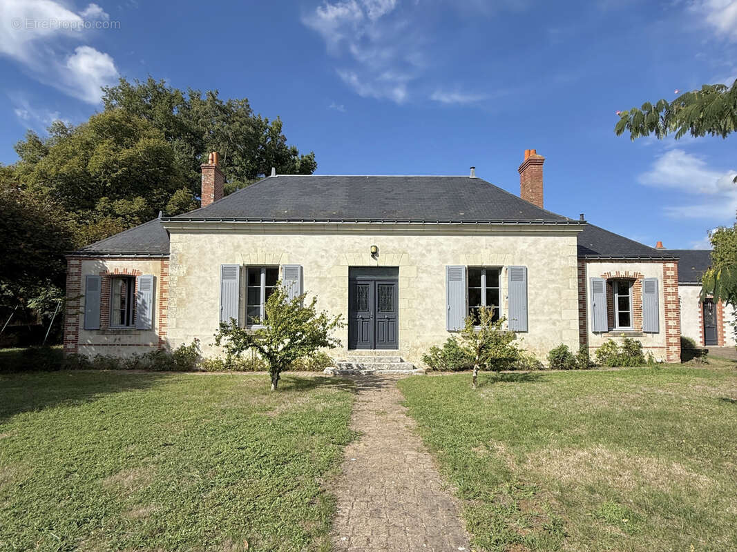 Maison à ARTANNES-SUR-INDRE
