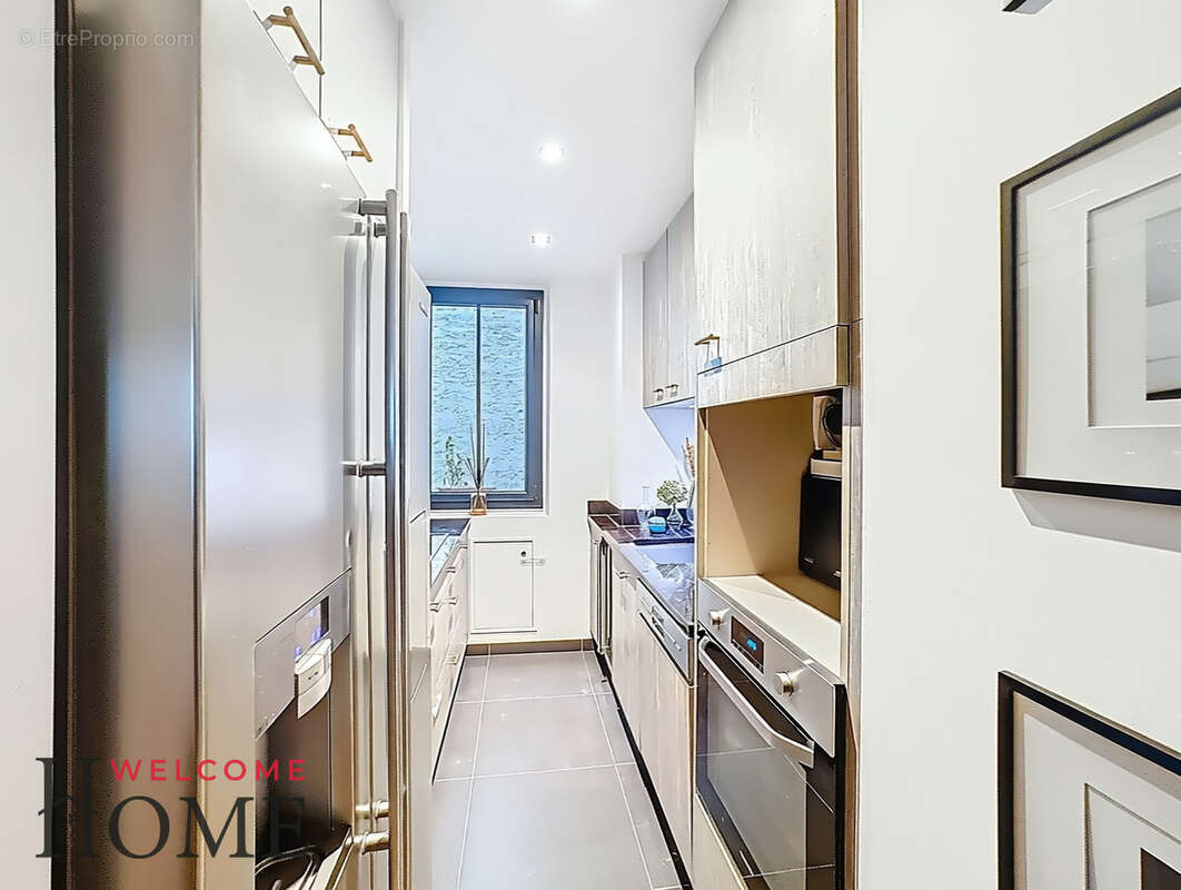 Appartement à LEVALLOIS-PERRET