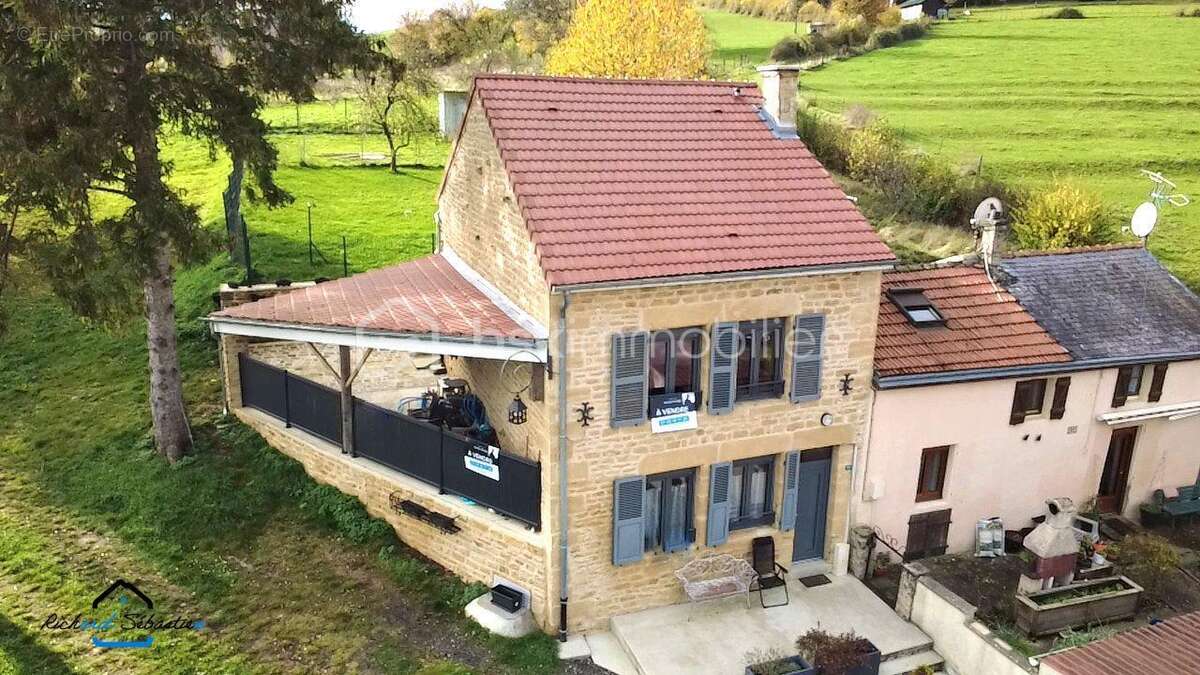 Maison à AUTRECOURT-ET-POURRON