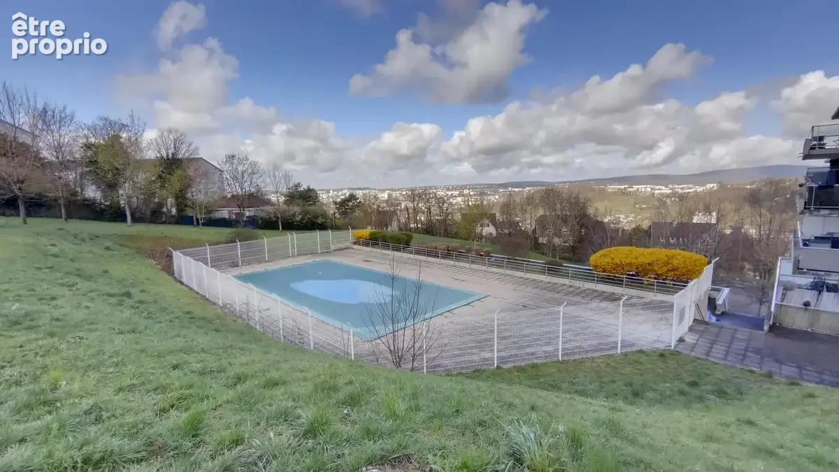 À VENDRE à BESANCON , T2 avec piscine collective extérieure   Vue panoramique sur Besançon et prestations haut - photo 8