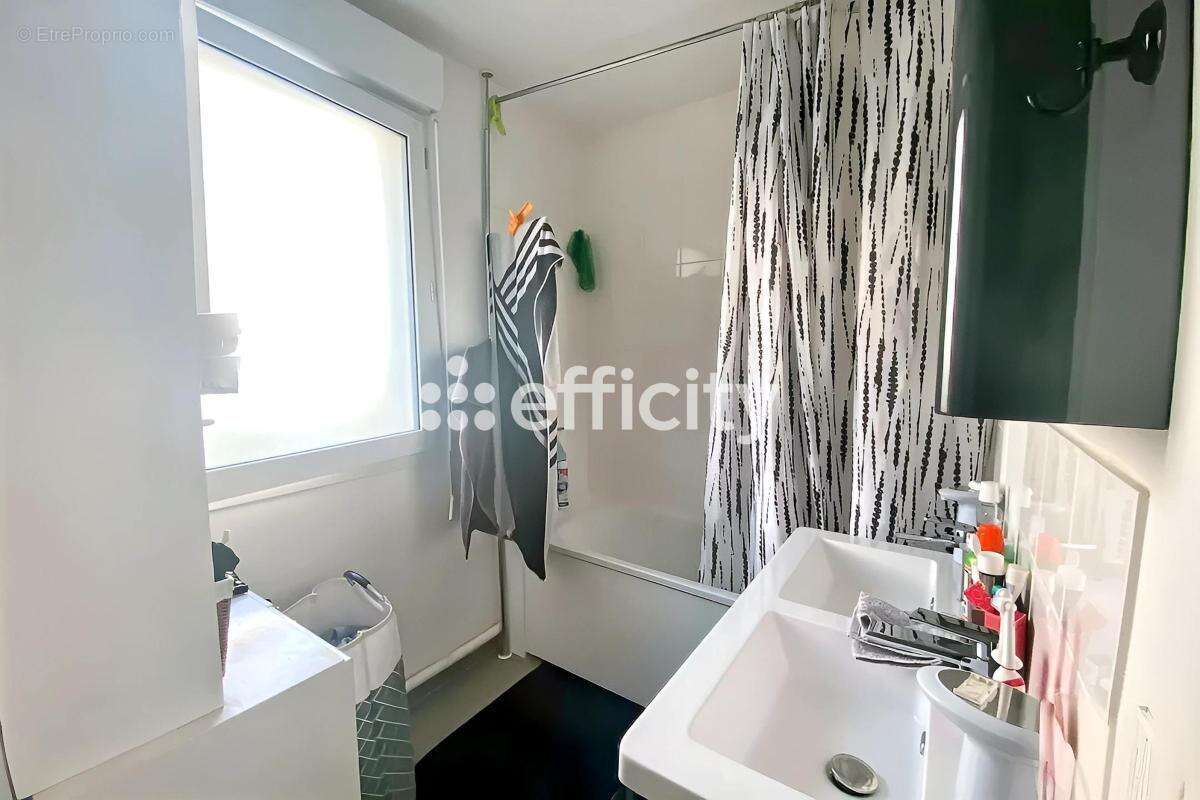 Appartement à SAINT-DENIS