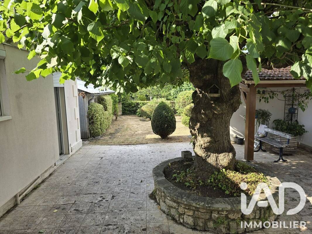 Photo 1 - Maison à TONNAY-CHARENTE