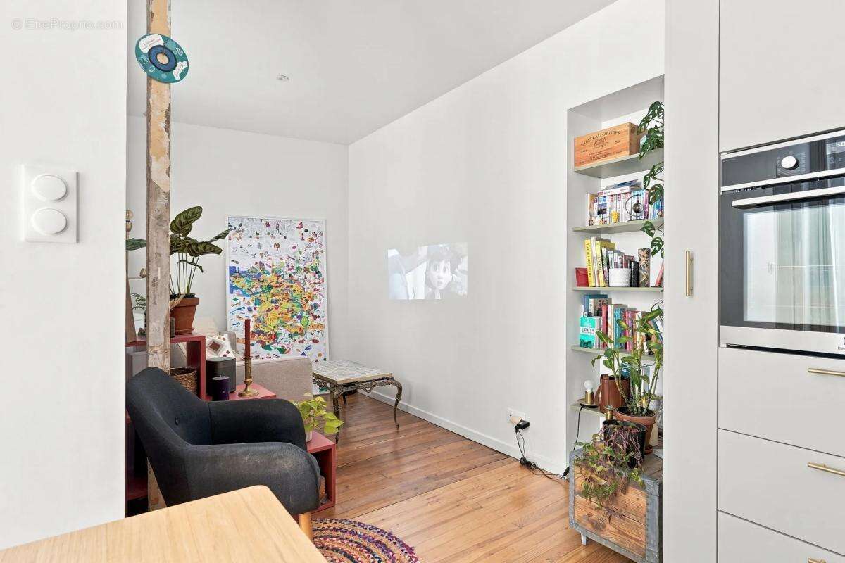 Appartement de 2 pièces de 35 m² à Paris - photo 2