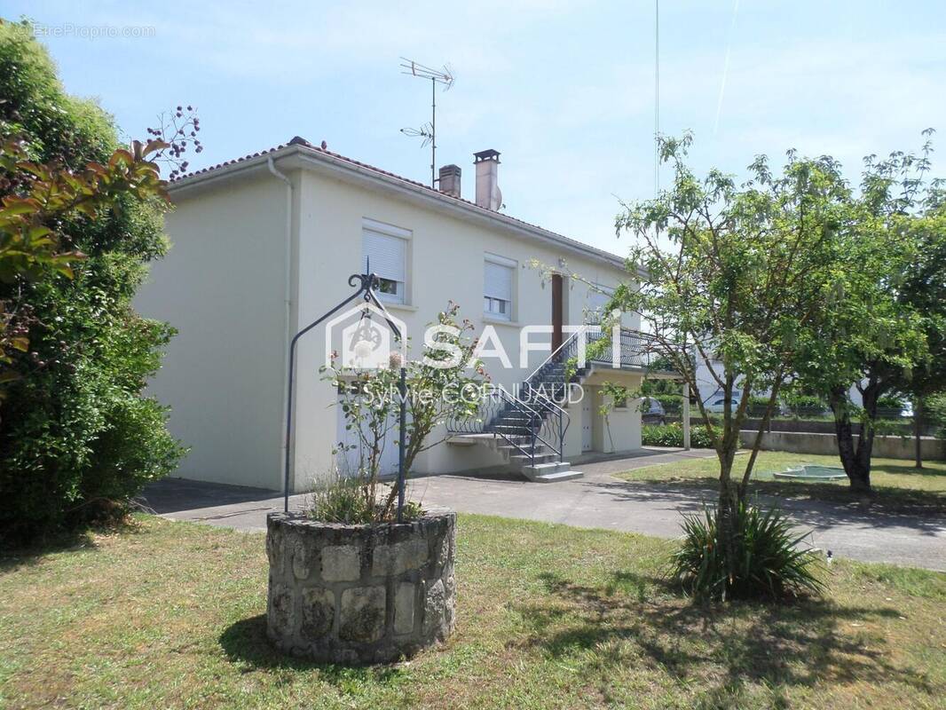 Photo 1 - Maison à JONZAC