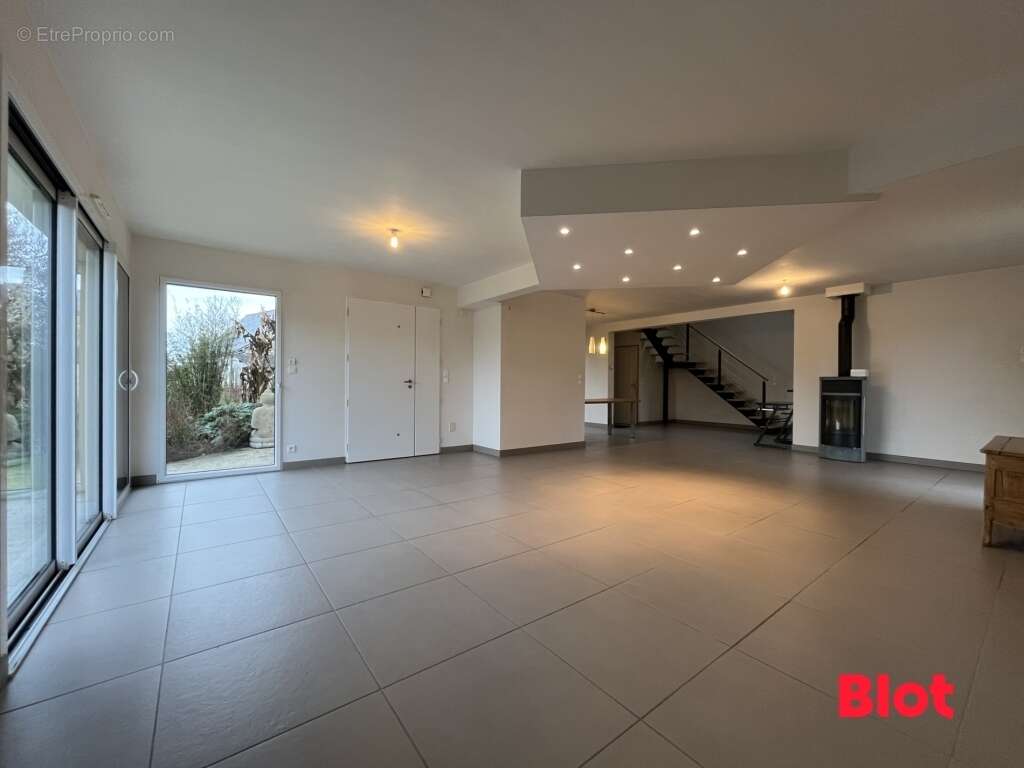 Maison à SAINT-VINCENT-DES-LANDES