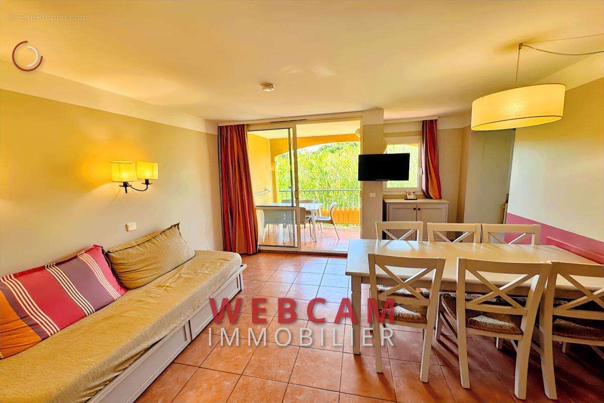 Appartement à MANDELIEU-LA-NAPOULE