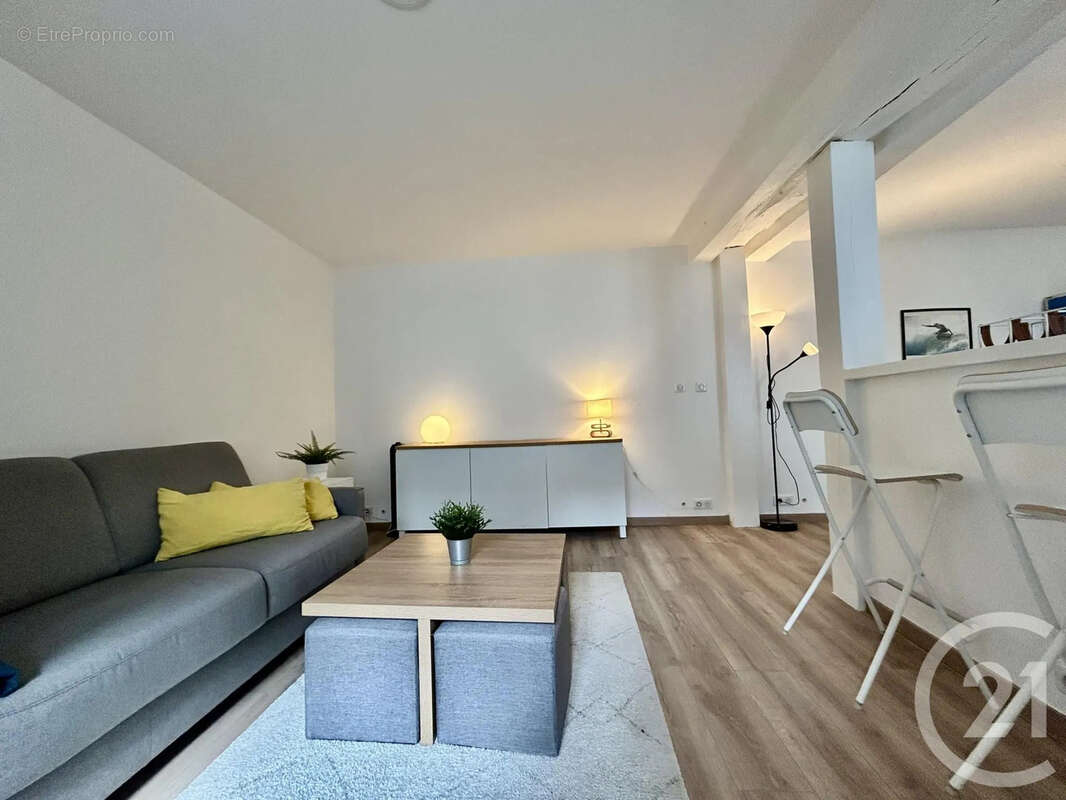 Appartement à LIVRY-SUR-SEINE