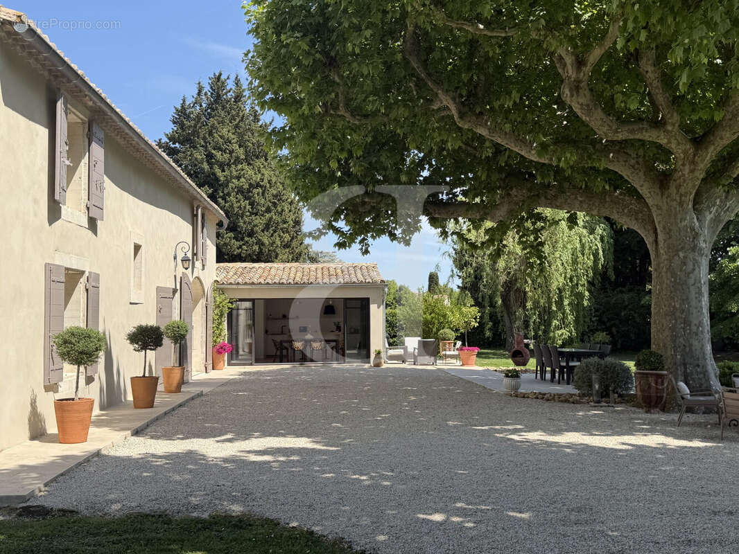 Maison à EYGALIERES