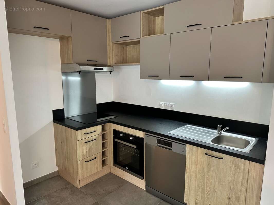 Appartement à vendre 3 pièces POISY (74) - photo 3