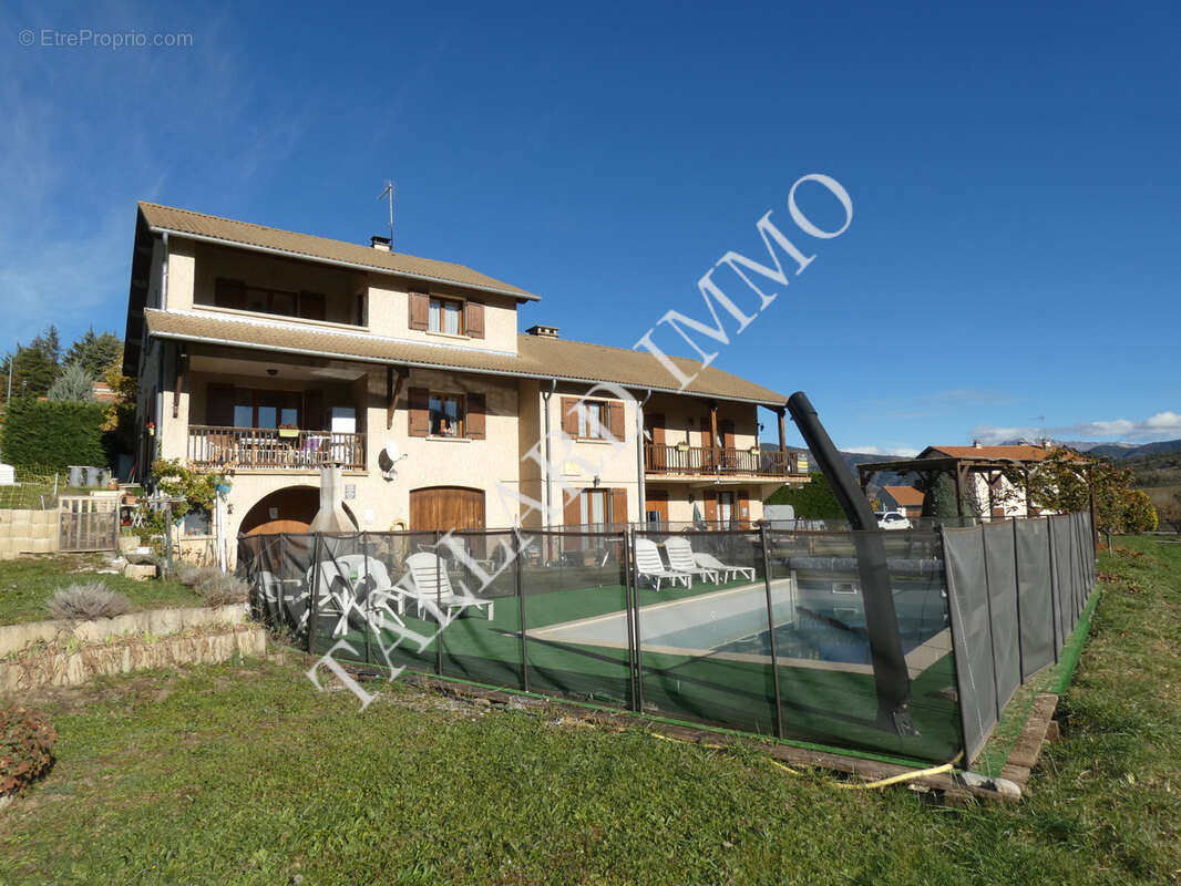 Maison à TURRIERS