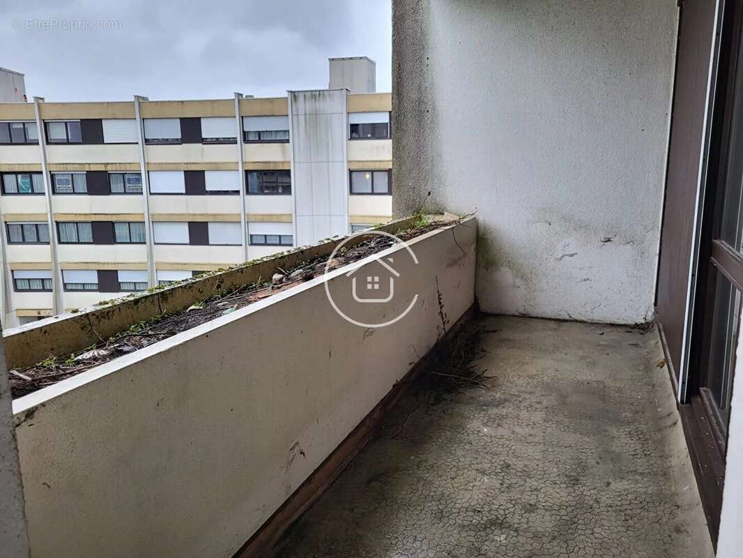 Appartement à LA CHAUSSEE-SAINT-VICTOR