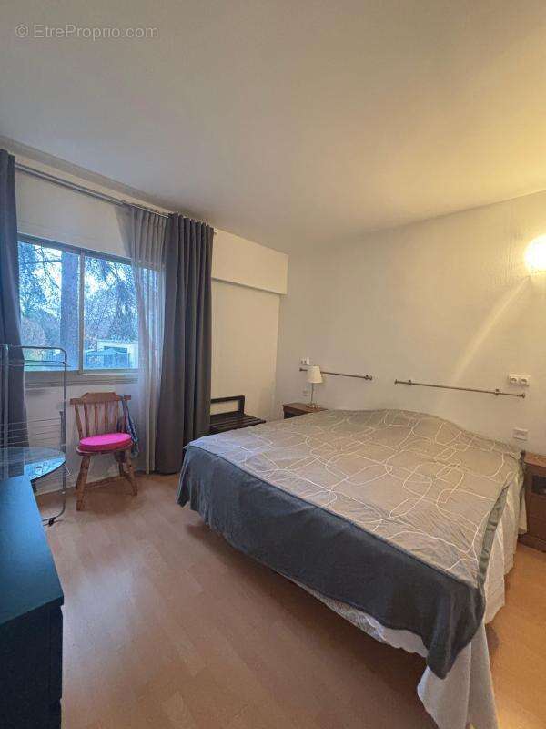 Appartement à GREOUX-LES-BAINS