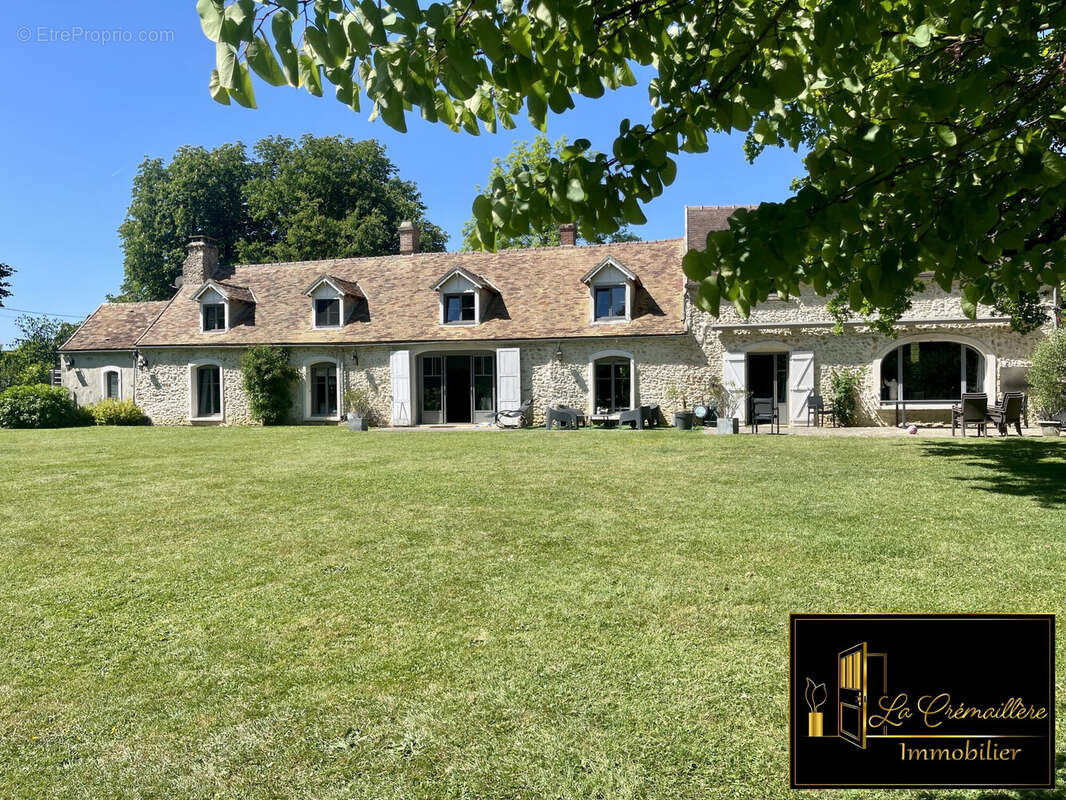 Maison à ROINVILLE