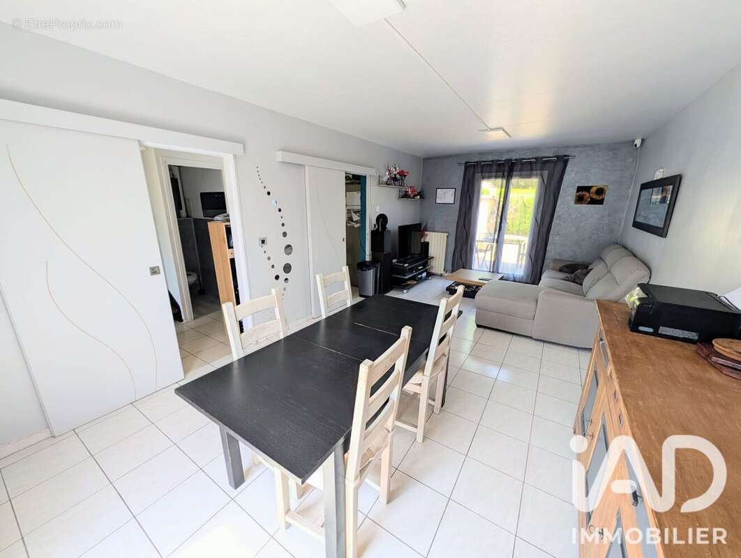 Maison 76 m² à Ezanville  - photo 2