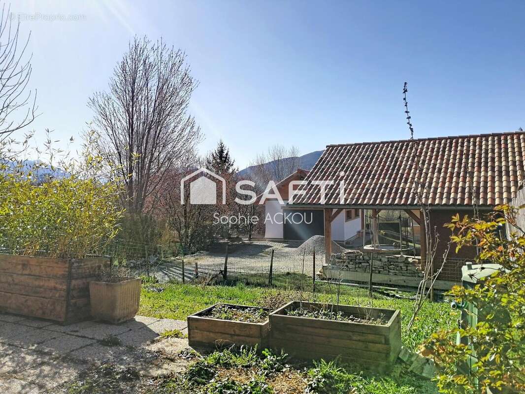 Photo 3 - Maison à LA BATIE-NEUVE