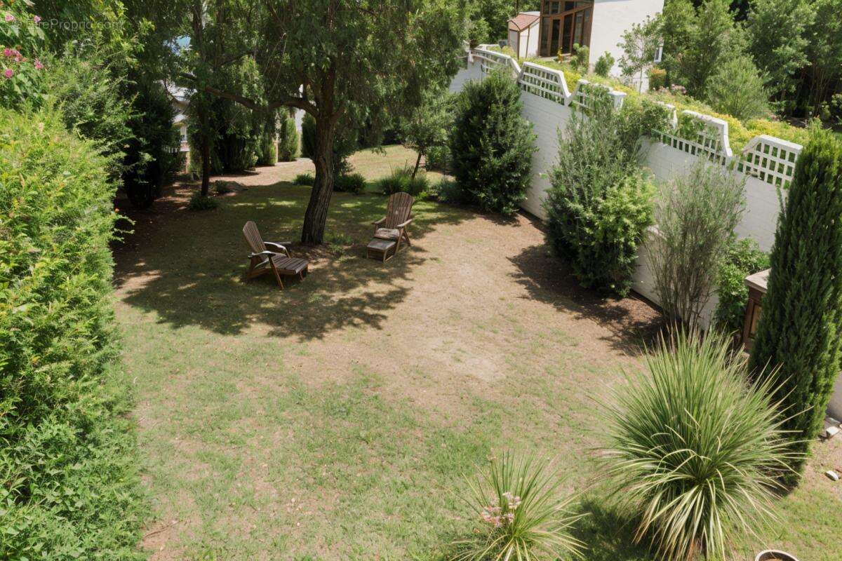 Maison à CHAMPS-SUR-MARNE