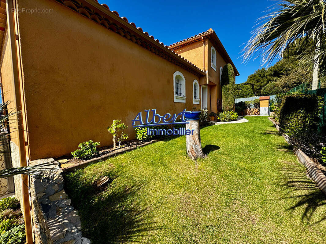 Villa Ollioules 6 pièce(s) 170 m2 - photo 4