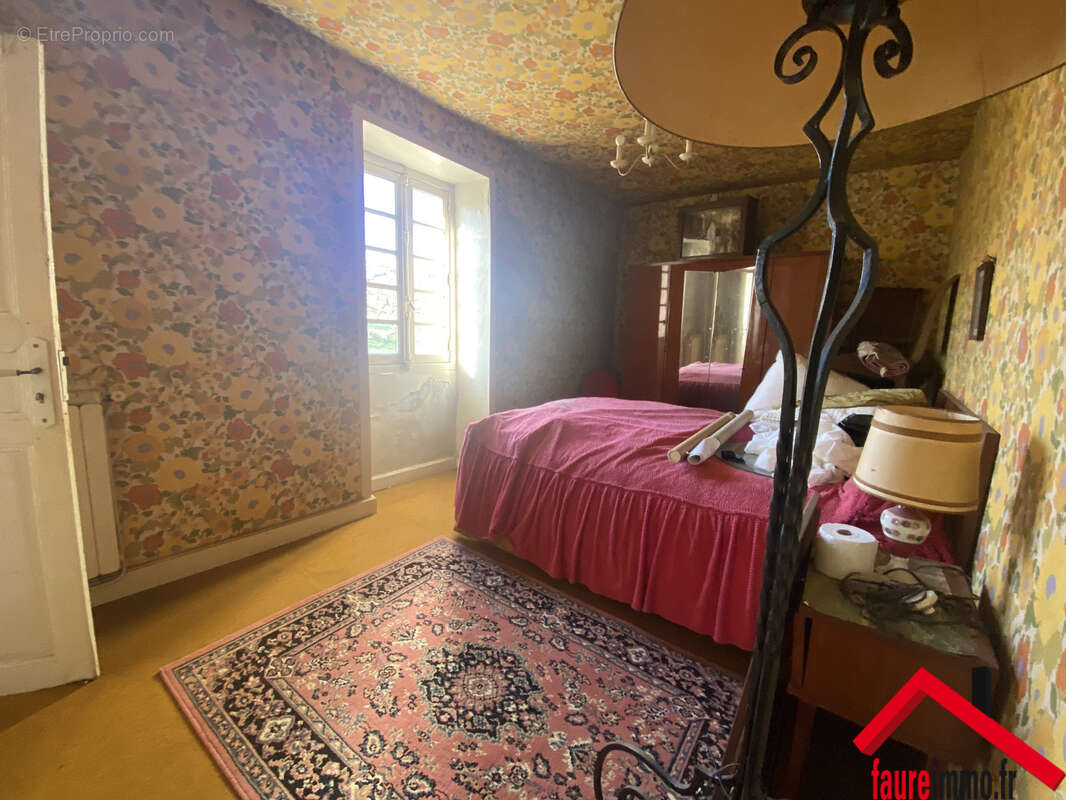 Maison à SAINTE-FEREOLE